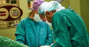 Paciente passa por cirurgia de urgência durante pesquisa sobre métodos para diminuir as complicações.