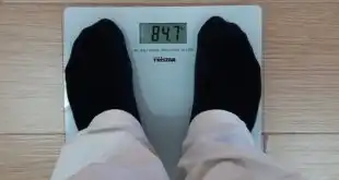 A gastrectomia vertical tem ganhado espaço no tratamento operatório devido as menores morbidades associadas ao procedimento quando se compara com bypass gástrico.
