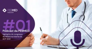 médico de medicina interna realizando atendimento