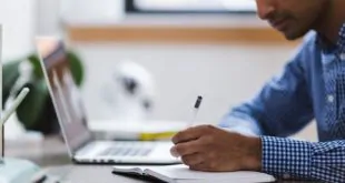 Pesquisa revela que 97% dos estudantes de medicina apresentam síndrome do impostor